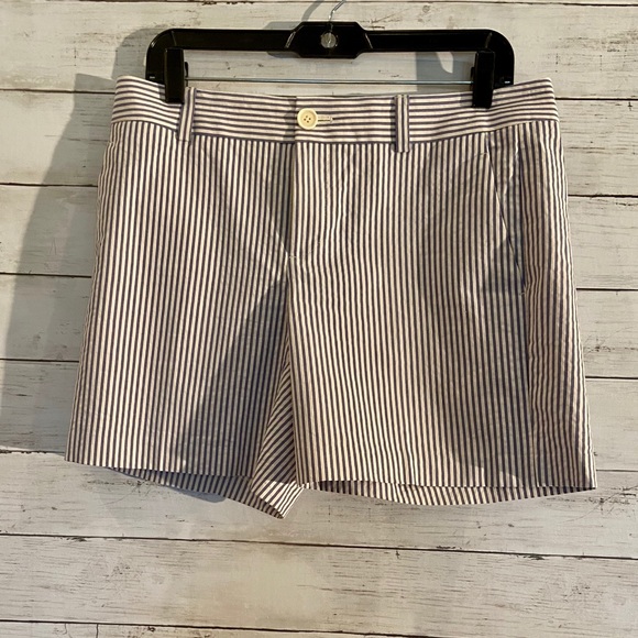 Banana Republic Pants - Banana Republic Blue Seersucker Shorts
